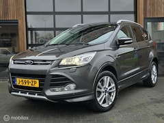 Ford Kuga - TITANIUM 4WD AUTOMAAT 183PK PANODAK XENON TREKHAAK