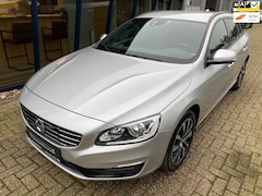 Volvo V60 - 2.0 T3 Polar+ LEER / NAVI / PDC / 1E EIGENAAR