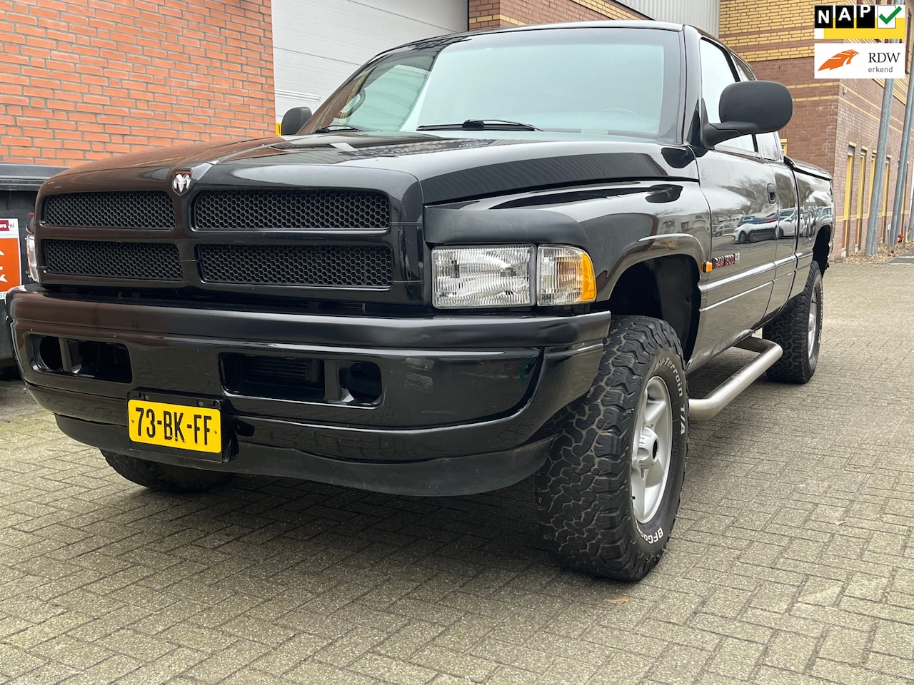 Dodge Ram 1500 - LPG 1,5 Cab 5,2 V8 motor.5 persoons - AutoWereld.nl