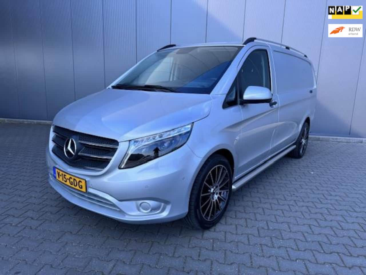 Mercedes-Benz Vito - 116 CDI LANG AUTOMAAT FULL-LED NAVI CAMERA - AutoWereld.nl