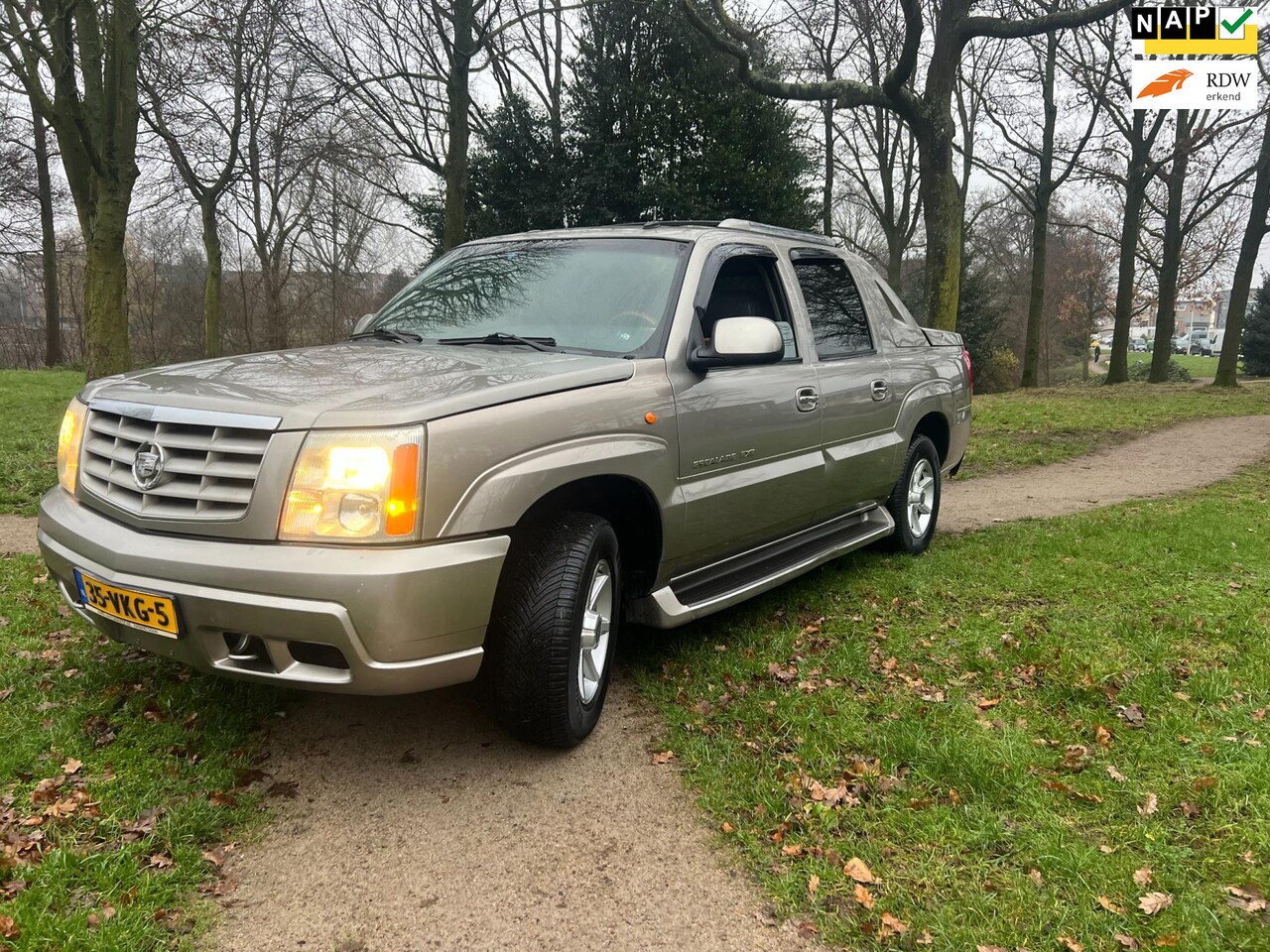 Cadillac Escalade EXT - 6.0 V8 AWD VOL LEER DAK INRUILKOOPJE - AutoWereld.nl