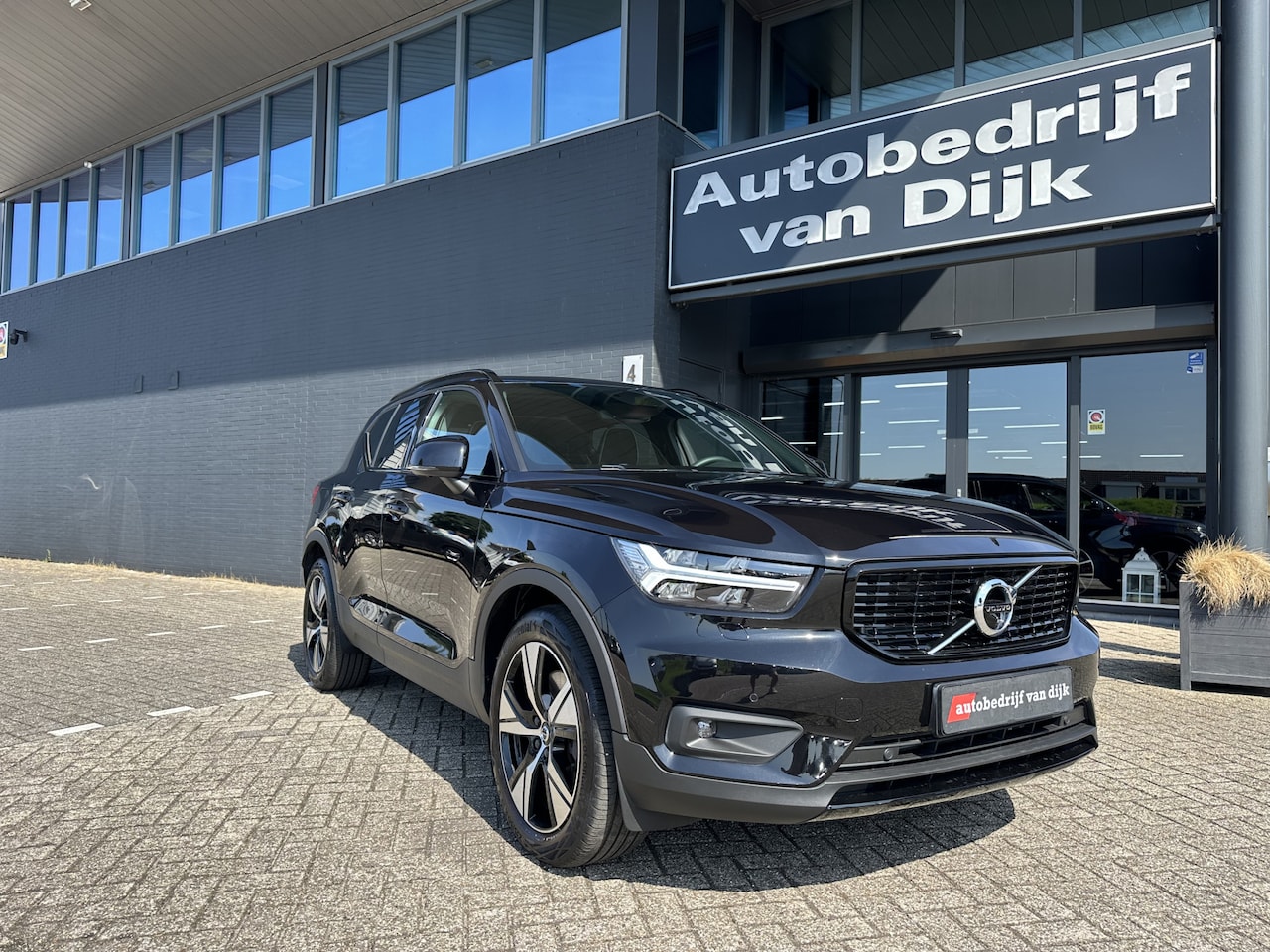 Volvo XC40 - 1.5 T5 R-Design Navi Panodak Leer - AutoWereld.nl