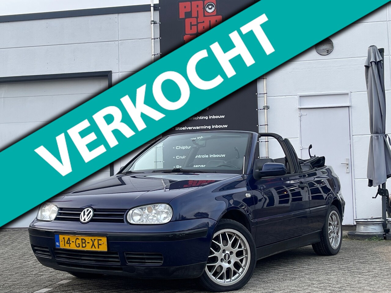 Volkswagen Golf Cabriolet - 1.8 Trendline I Cabrio I Nwe APK I Leder I - AutoWereld.nl