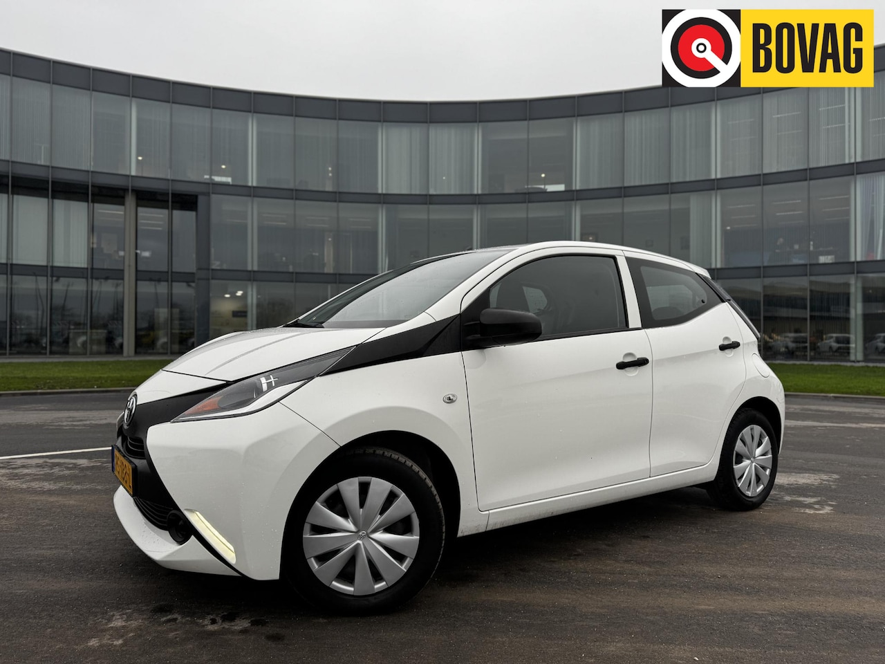 Toyota Aygo - 1.0 VVT-i x-fun 1.0 VVT-i x-fun - AutoWereld.nl