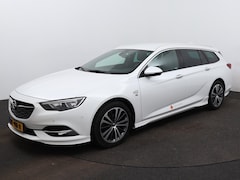 Opel Insignia Sports Tourer - 1.5 Turbo Business Executive | lederen bekleding | Navigatie | Stoel- Stuurverwarming