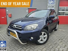 Toyota RAV4 - 2.2 D-CAT Executive 4X4