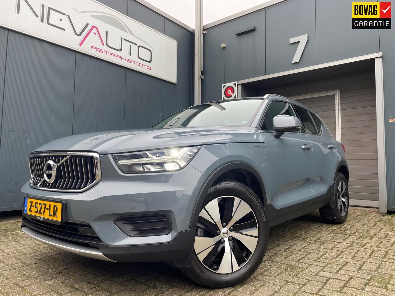 Volvo XC40 - 1.5 T4 Recharge Inscription Expression 211PK Trekhaak All-season banden - AutoWereld.nl