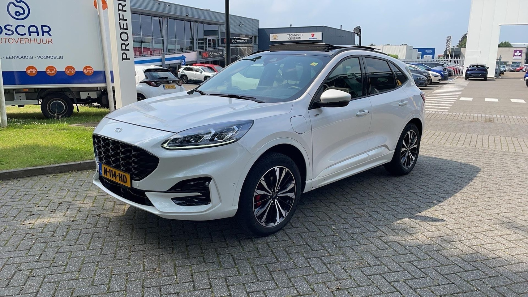 Ford Kuga - 2.5 PHEV ST-Line X 1e eig., Panoramadak, 19 "Lm velgen, Winterpack - AutoWereld.nl