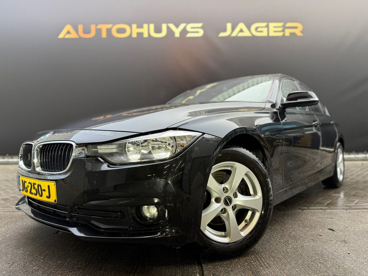 BMW 3-serie - 320d Corporate Lease Essential 320d Corporate Lease Essential - AutoWereld.nl