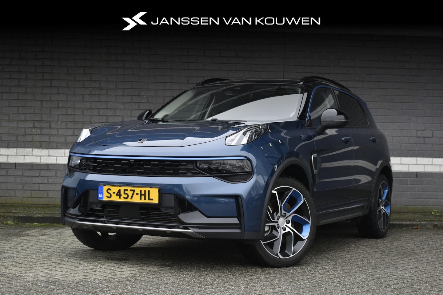 Lynk & Co 01 - 1.5 / PHEV / Panoramadak / Stoelverwarming / 360-Camera - AutoWereld.nl