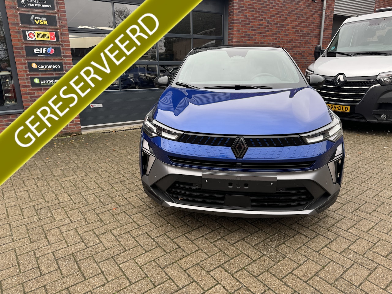 Renault Captur - 1.6 E-Tech Hybrid 145 esprit Alpine/ 360 Camera/Harman kardon audio/ Schuif-kanteldak - AutoWereld.nl