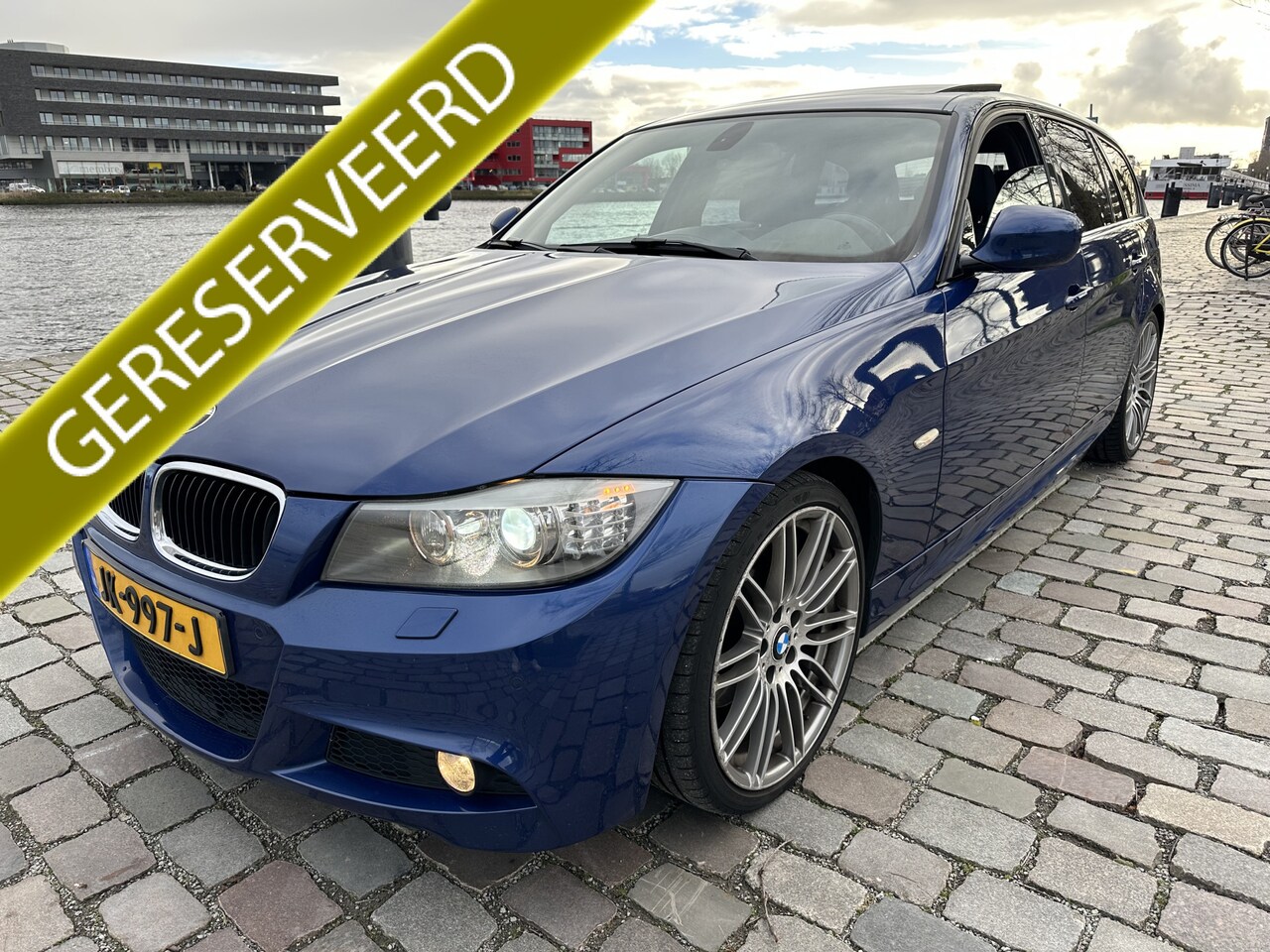 BMW 3-serie Touring - 320i Business Line M Sport navi airco/ecc panodak apk - AutoWereld.nl