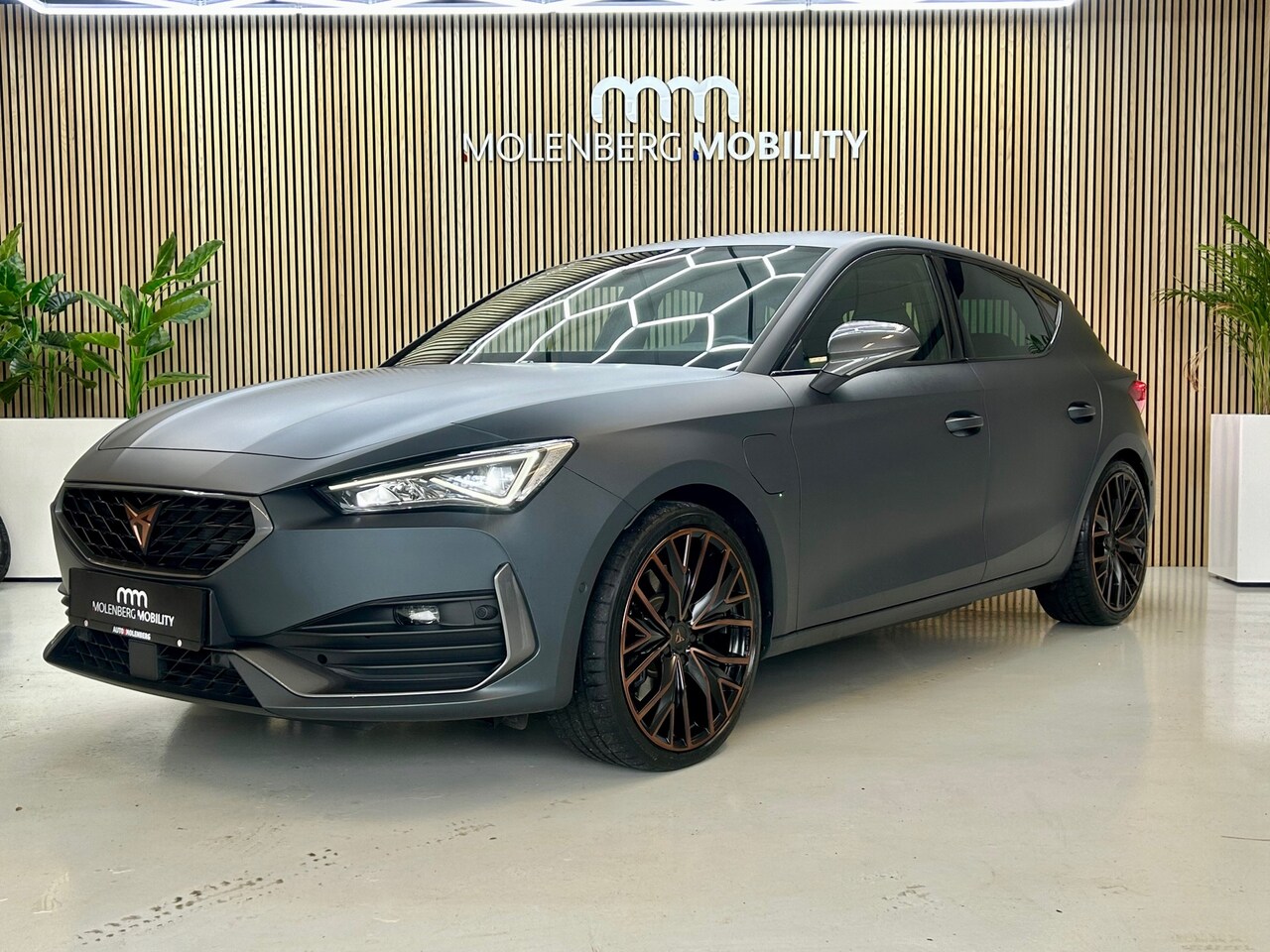 CUPRA Leon - 1.4 e-Hybrid VZ Copper Edition - AutoWereld.nl