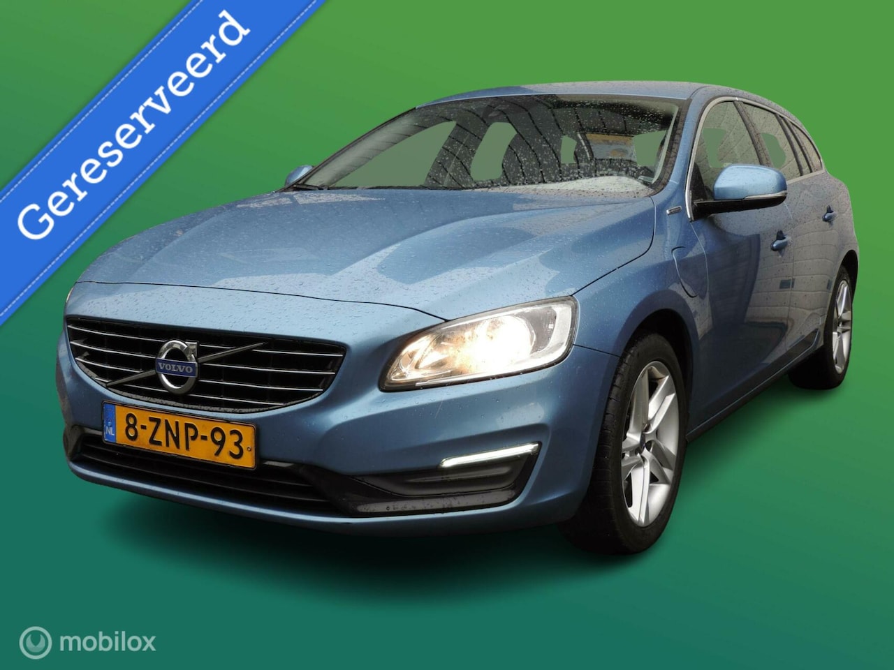 Volvo V60 - 2.4 D6 Momentum Automaat 255dkm NAP!!! - AutoWereld.nl