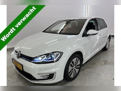 Volkswagen e-Golf - e-Golf NL AUTO | VIRTUAL COCKPIT | LEDER | CAMERA | STOELVERW |