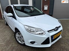 Ford Focus - 1.6 TI-VCT / 5DRS / Airco / LM / Stoelverwarming