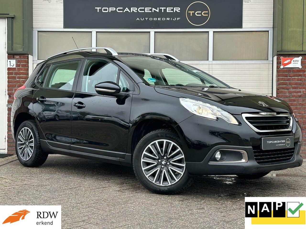 Peugeot 2008 - 1.2 PureTe Blue Lion/AIRCO/PARKS/CRUISE/APK/NAP - AutoWereld.nl