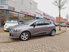 Renault Clio - 0.9 TCe EXPRESSION / Navigatie /