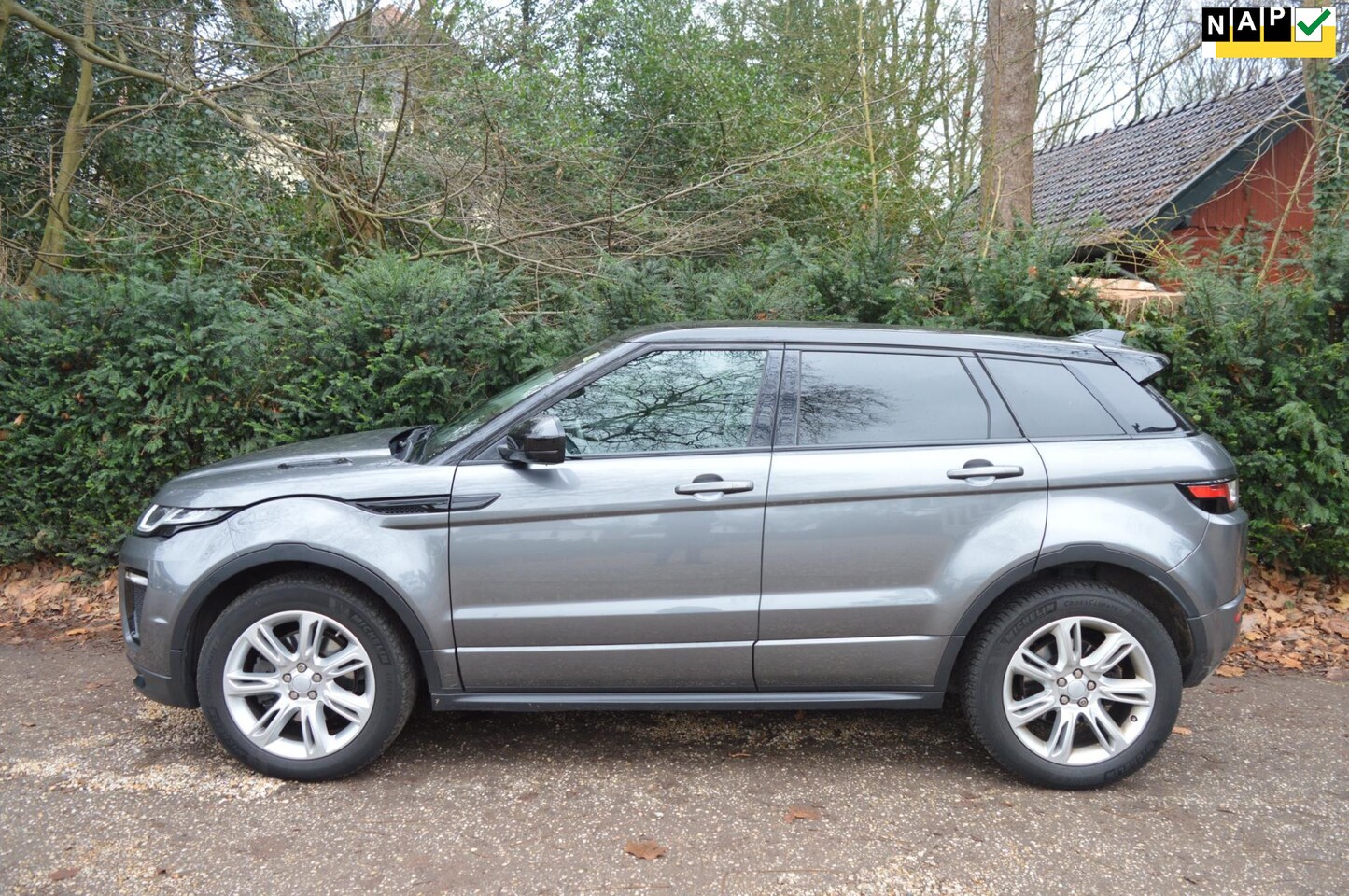 Land Rover Range Rover Evoque - 2.0 TD4 Autobiography glasdak/leer/voll onderh - AutoWereld.nl