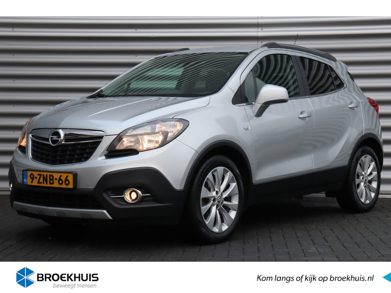 Opel Mokka - 1.4 TURBO 140PK COSMO / NAVI / CLIMA / LED / PDC / 18" LMV / CAMERA / BOSE / TREKHAAK / BL - AutoWereld.nl