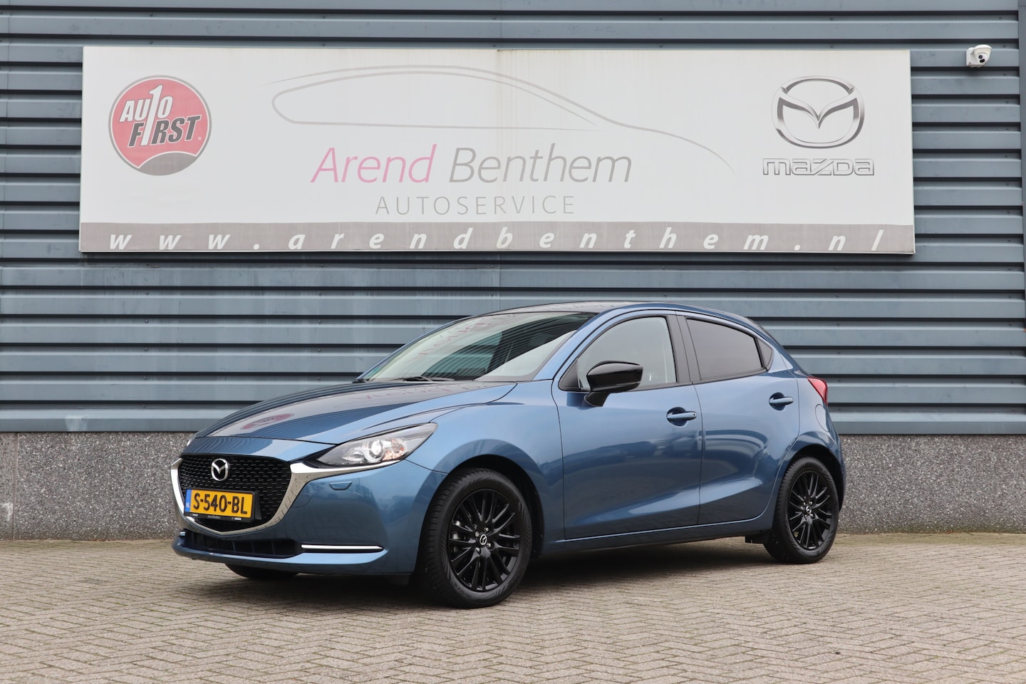 Mazda 2 - 1.5 Skyactiv-G Sportive - All Season banden - AutoWereld.nl