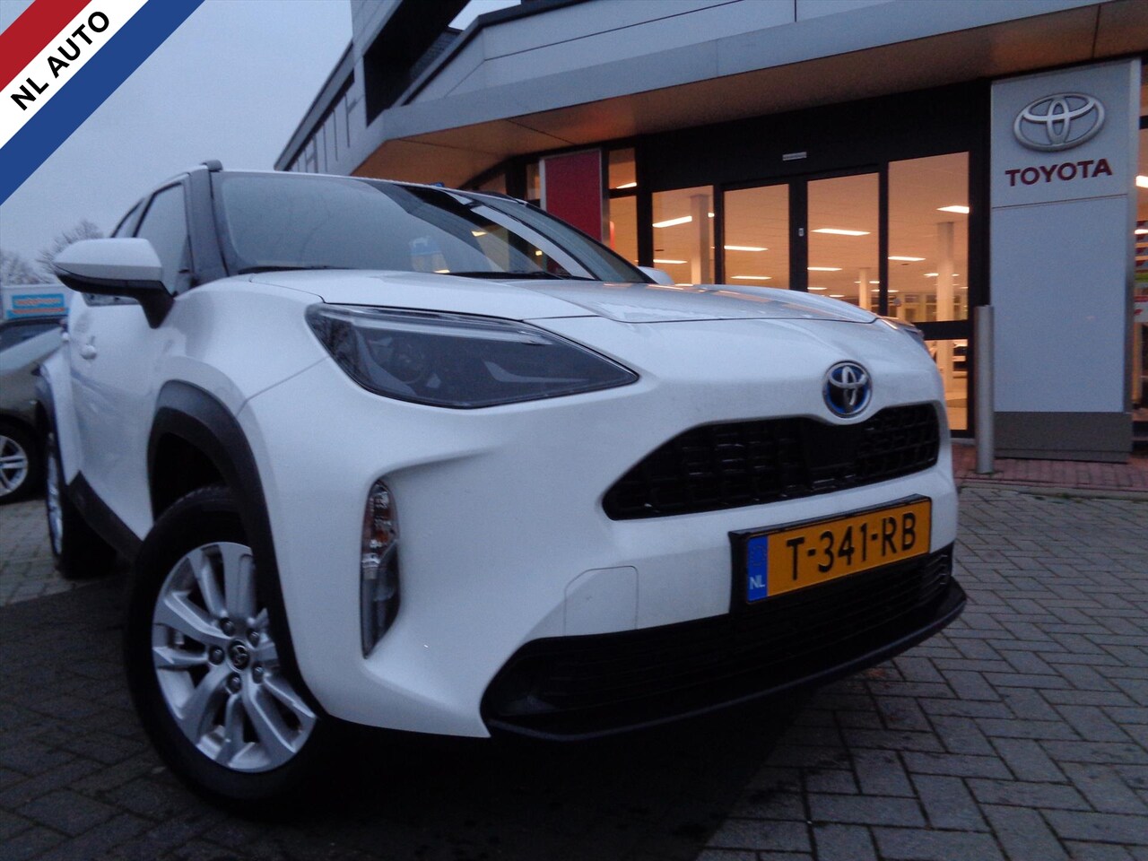 Toyota Yaris Cross - 1.5 VVT-I Hybrid CVT Active | NL AUTO | APPLE CARPLAY | ANDROID AUTO - AutoWereld.nl