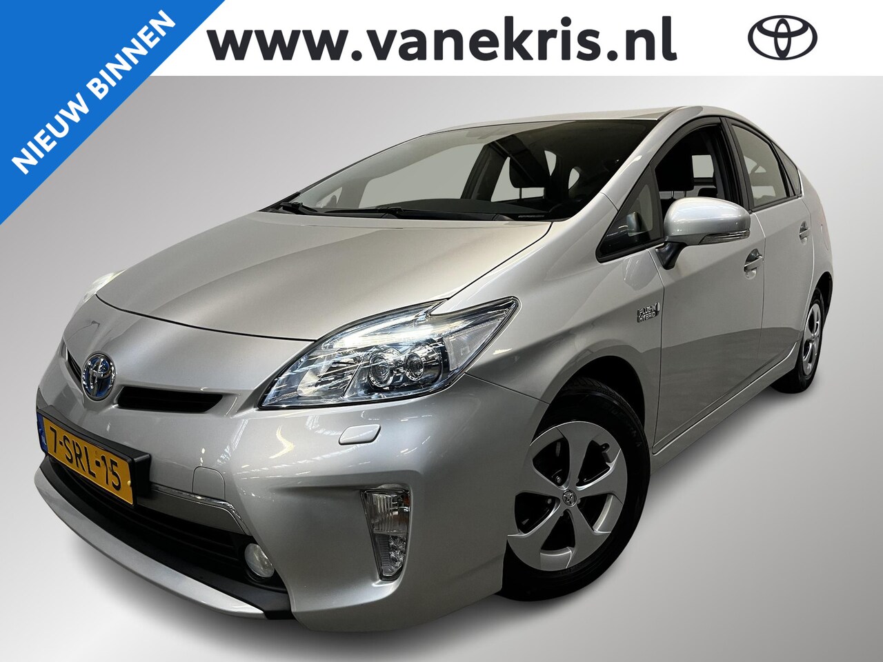 Toyota Prius - 1.8  Plug-in Dynamic Business 1.8 Plug-in Dynamic Business , Navi, JBL, Dealeronderhouden - AutoWereld.nl