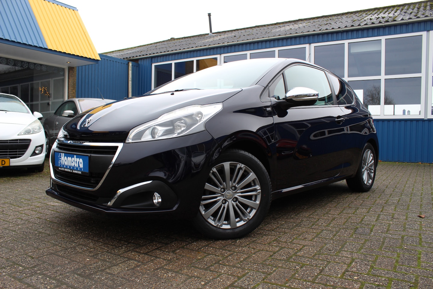 Peugeot 208 - 1.2-16V "Style" Airco - Cruise - Panoramadak !!! 82 Pk - AutoWereld.nl