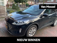 Ford Kuga - 1.5 EcoBoost Titanium | WINTERPACK | ALL-SEASON BANDEN | 1800KG TREKGEWICHT | LAGE KILOMET