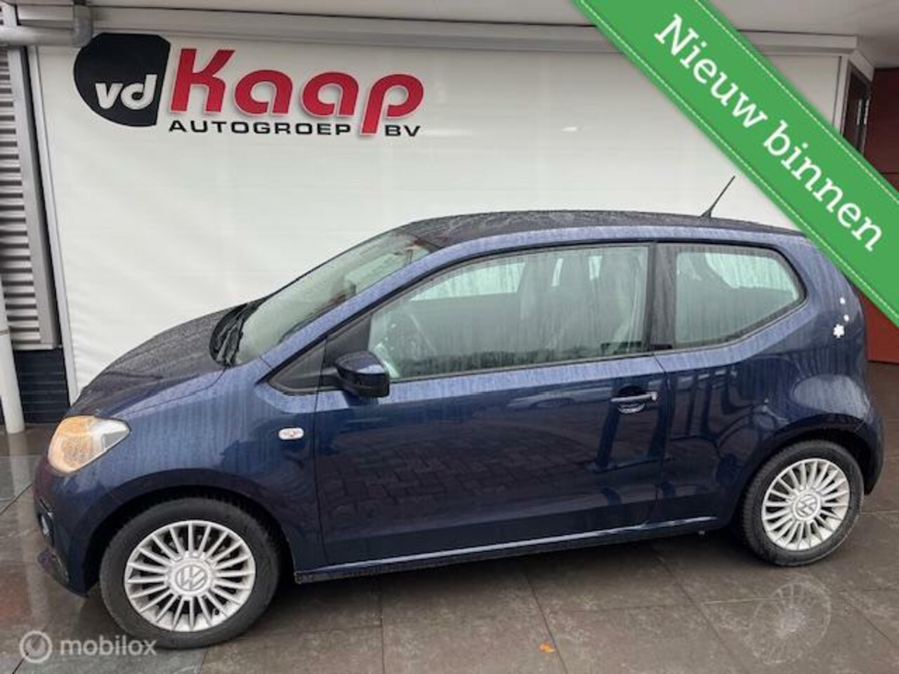 Volkswagen Up! - 1.0 high up! BlueMotion EERSTE EIGENAAR - AutoWereld.nl