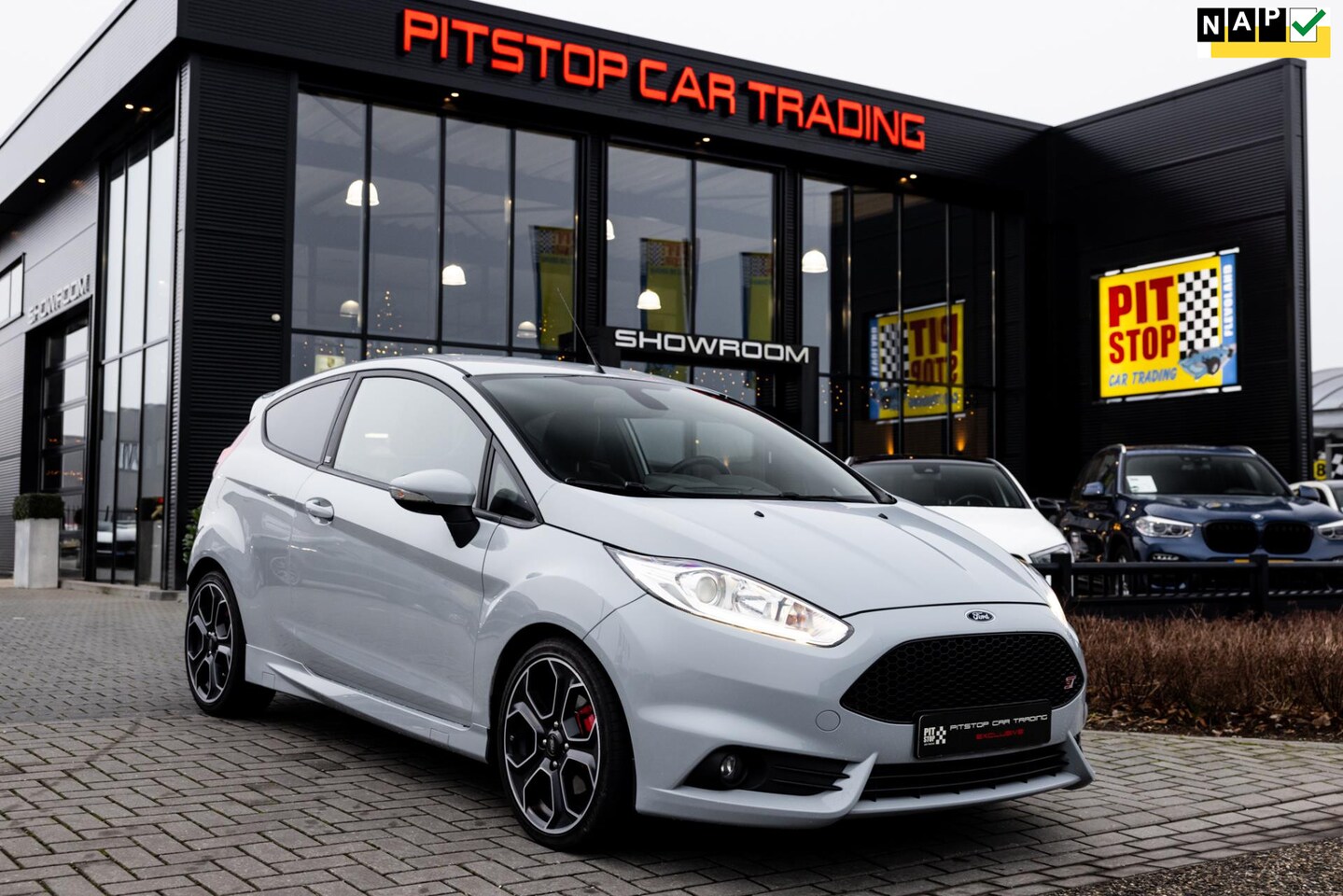 Ford Fiesta - 1.6 ST200, 200PK, Camera, Cruise, Navi, Stoelverwarming! - AutoWereld.nl