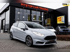 Ford Fiesta - 1.6 ST200, 200PK, Camera, Cruise, Navi, Stoelverwarming