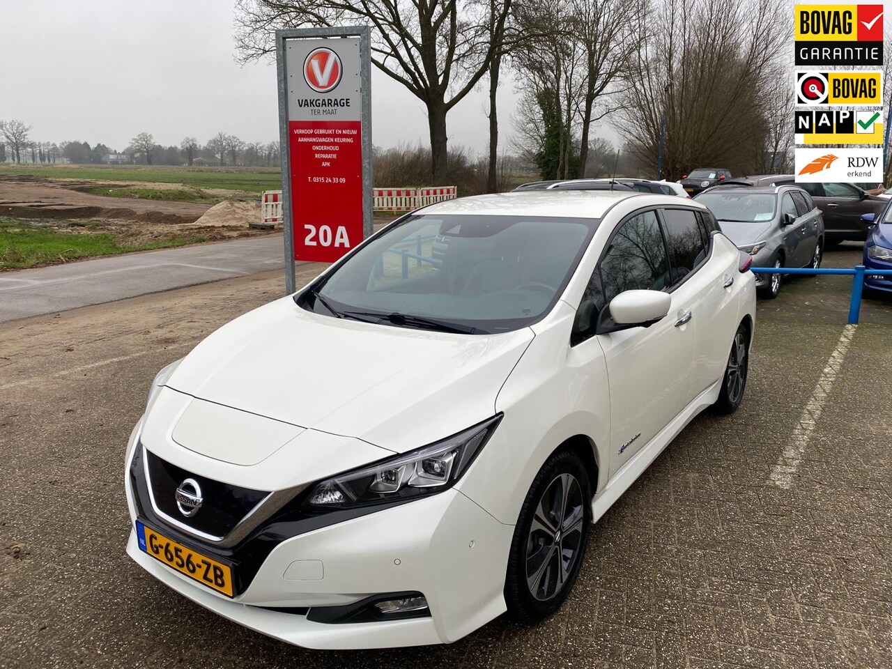 Nissan LEAF - Tekna 40 kWh | Origineel Nederlands | Cruise Control | Camera | All Season banden - AutoWereld.nl