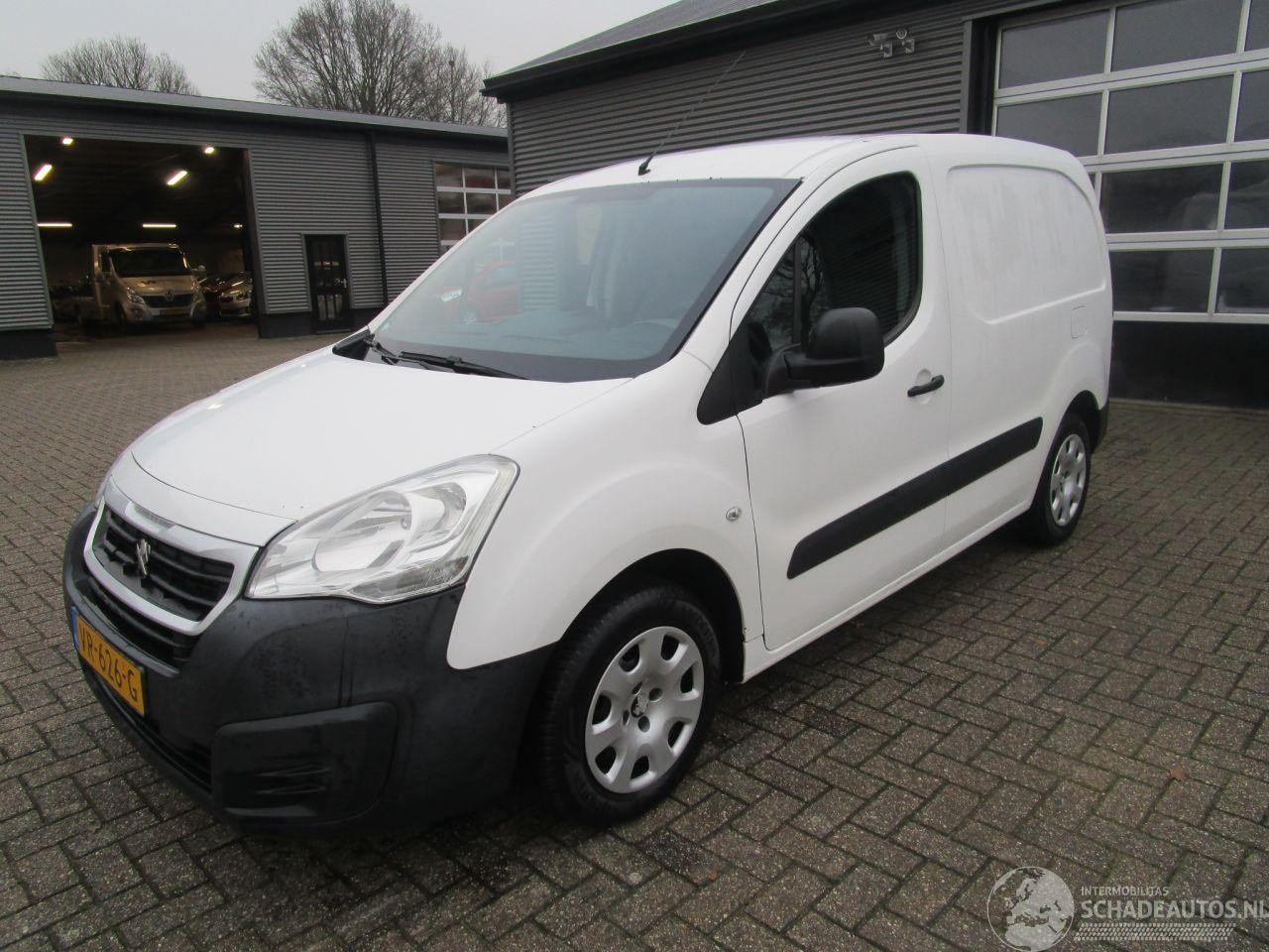 Peugeot Partner - 120 1.6 HDi 75 L1 XR 120 1.6 HDI 75 L1 XR - AutoWereld.nl