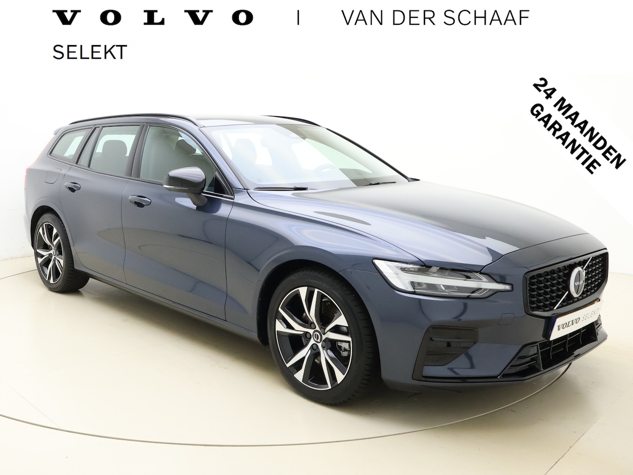 Volvo V60 - B4 211pk Plus Dark / Elektr.Trekhaak / 18'' / Trekhaak / Elektr. Stoelen / Draadl. Oplader - AutoWereld.nl