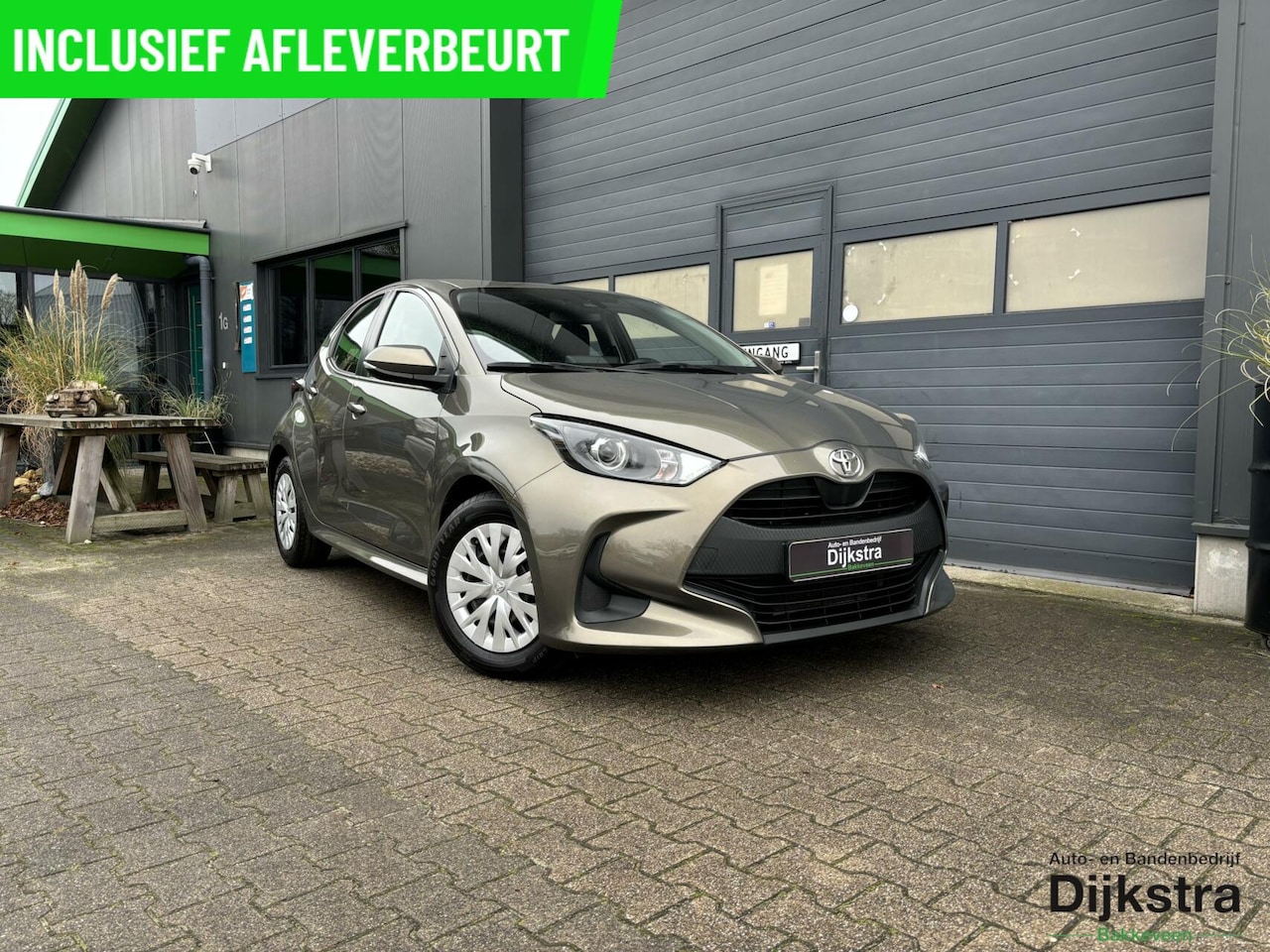 Toyota Yaris - 1.5 VVT-i Active Airco/ AppleCarPlay/AndroidAuto/ Adaptieve Cruise Control! - AutoWereld.nl