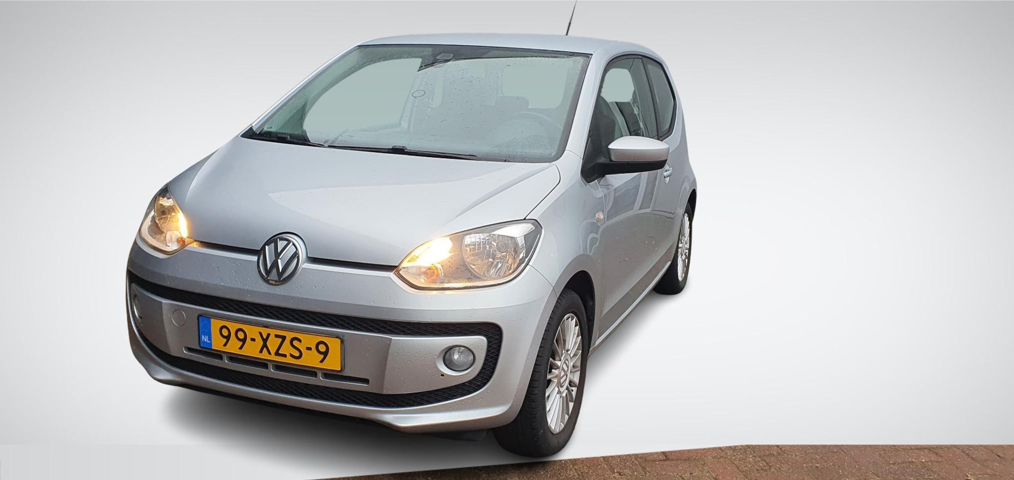 Volkswagen Up! - 1.0 high up! Automaat | Airco | - AutoWereld.nl