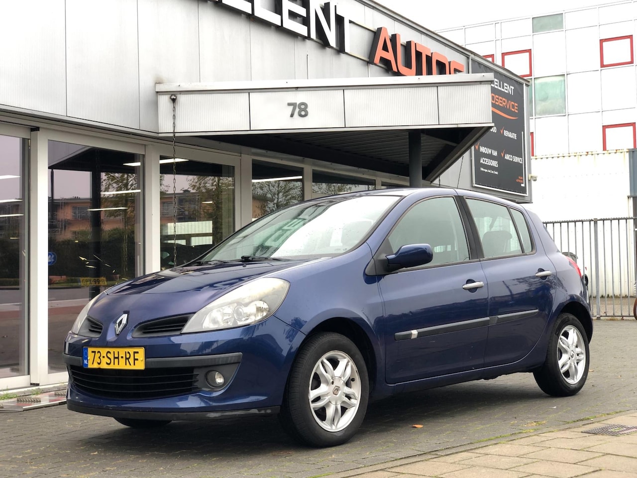 Renault Clio - 1.4-16V Team Spirit - 5 Deurs - Airco - AutoWereld.nl