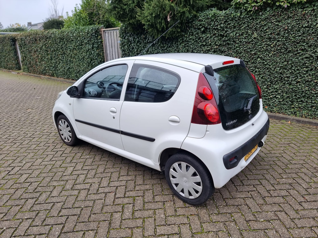 Peugeot 107 - 1.0 Première