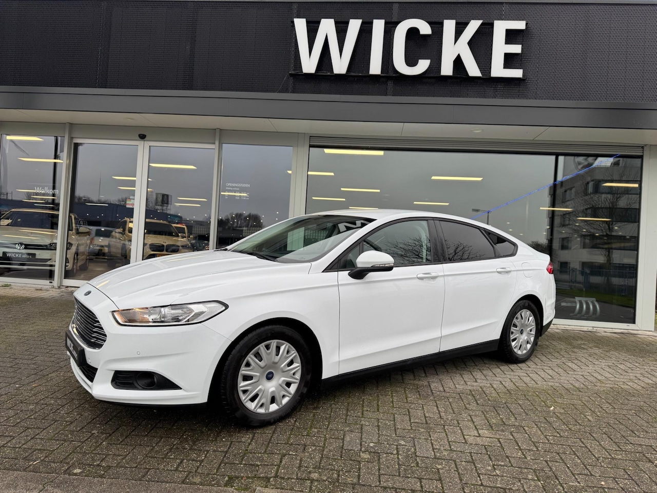 Ford Mondeo - 1.0 EcoBoost Trend PDC Clima Stoelverw. sedan - AutoWereld.nl