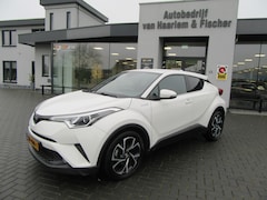 Toyota C-HR - 1.8 Hybrid Dynamic Automaat, Navigatie, Camera, Trekhaak