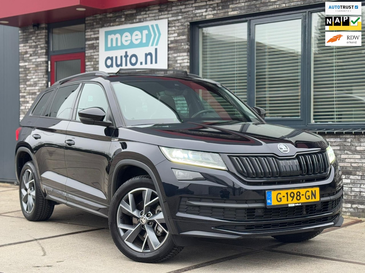 Skoda Kodiaq - 1.5 TSI Sportline 7pers VOL! TREKHAAK l VIRTUAL l PANO l CANTON l CAMERA l KEYLESS l SFEER - AutoWereld.nl