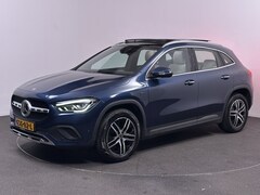 Mercedes-Benz GLA-Klasse - 250 e Style Plug In Hybrid Dealer O.H PHEV | Panodak | Widescreen Navi | Lederen Sportstoe