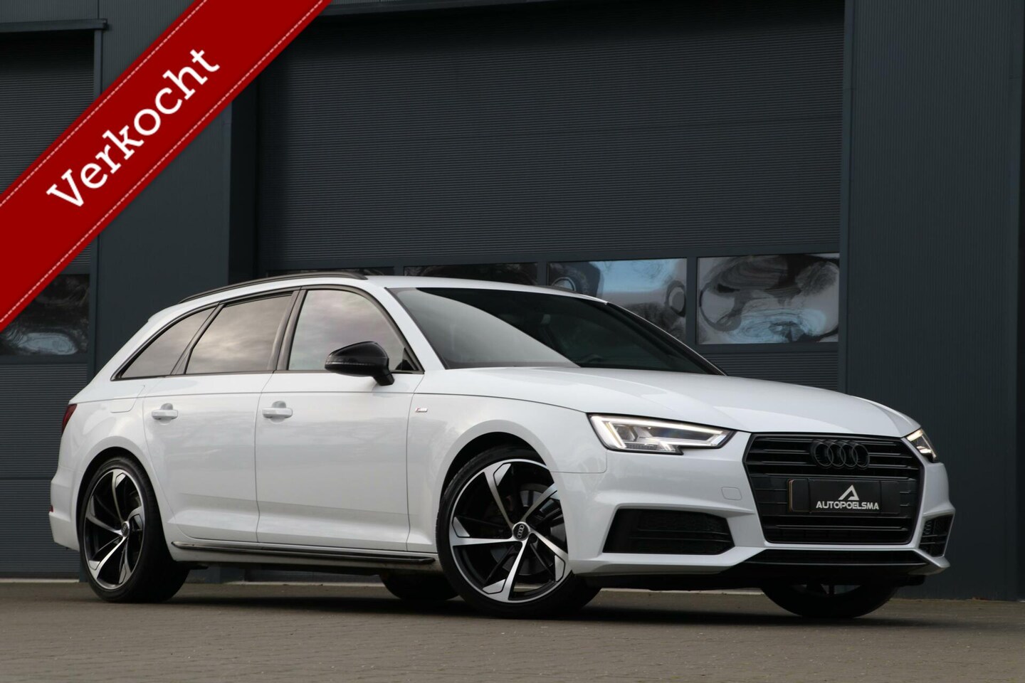 Audi A4 Avant - 2.0 TFSI 190PK MHEV S-Line BLack Edition Sfeerverlichting Navi Sportzetels Leder Lmv Priva - AutoWereld.nl