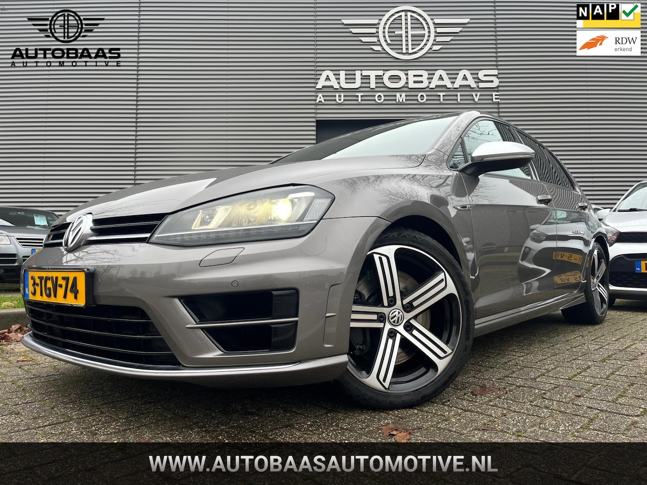 Volkswagen Golf - 2.0 TSI R 4Motion 300pk AUTOMAAT+NL-AUTO+GROOT NAVI+1/2 LEDER+FULL LED+KEYLESS+STOELVERWAR - AutoWereld.nl