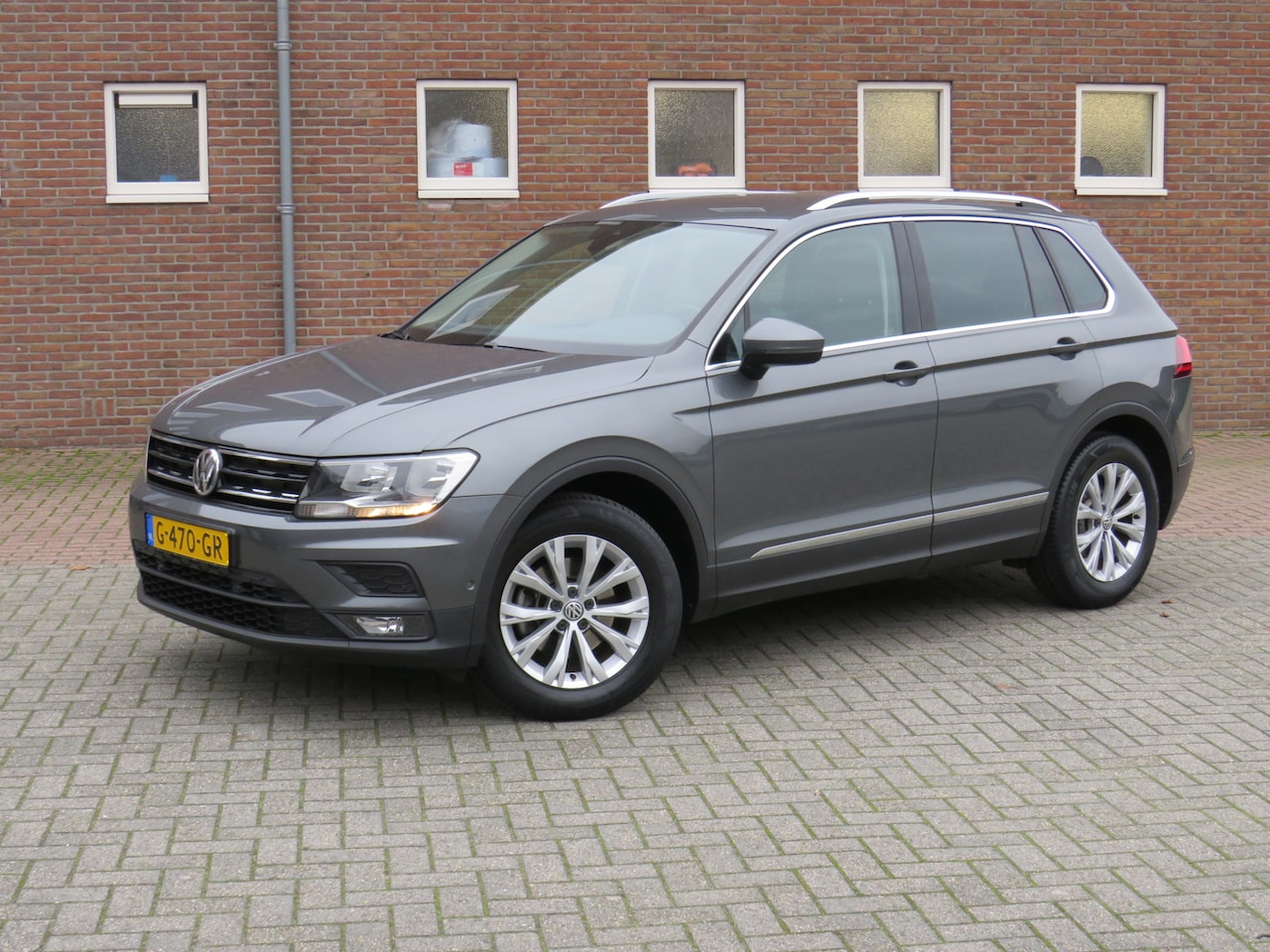 Volkswagen Tiguan - 1.5 TSI Comfortline Business EXE * Rijklaarprijs incl. garantie * Trekhaak * Leder * Camer - AutoWereld.nl