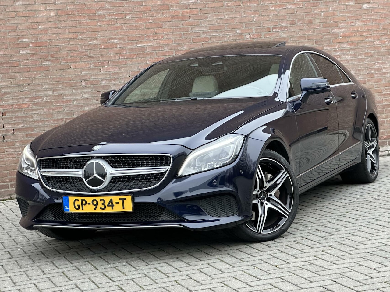 Mercedes-Benz CLS-klasse - 400 Facelift - Schuifdak - Led - 360° Camera - Stoelkoeling - AutoWereld.nl