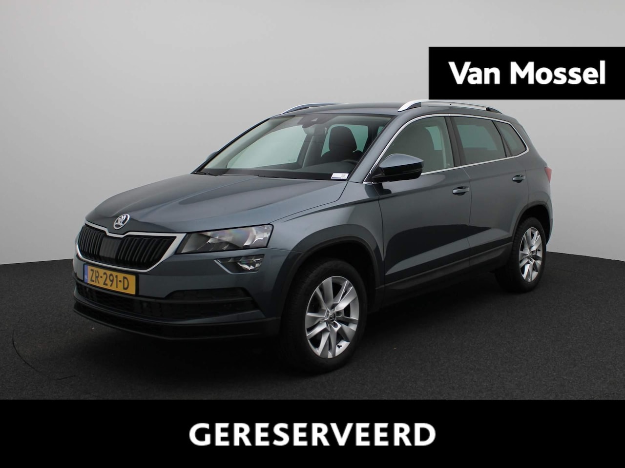 Skoda Karoq - 1.0 TSI Ambition Business | Navigatie | Climate Control | Trekhaak | Parkeersensoren | - AutoWereld.nl