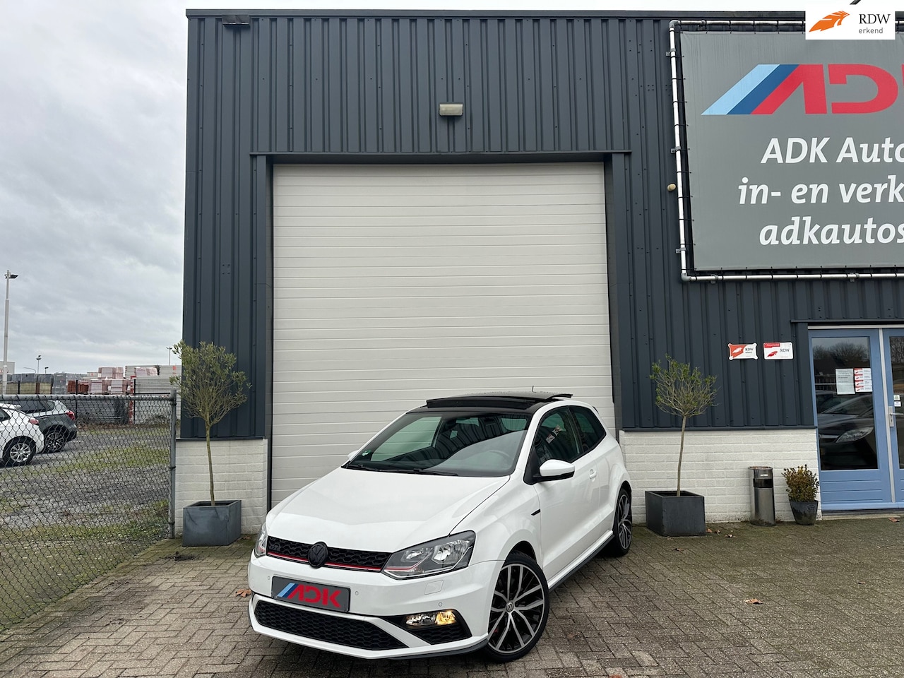 Volkswagen Polo - 1.8 TSI GTI 2015 wit 192PK/PANO/DSG/PDC/STOELVERW - AutoWereld.nl