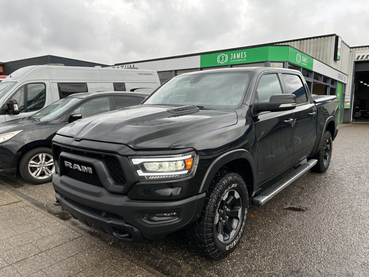 Dodge Ram 1500 - 5.7 V8 4x4 CC Rebel - AutoWereld.nl